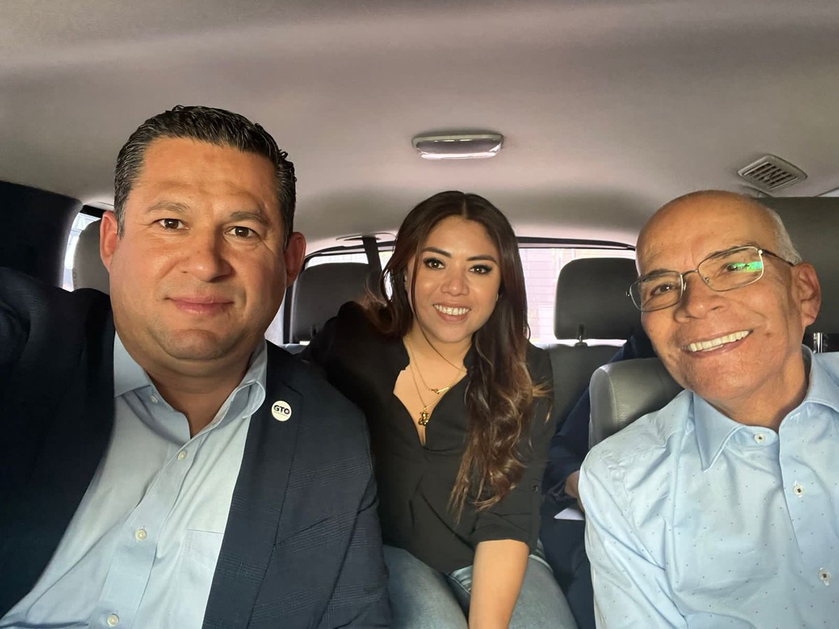 Arrancamos programas para las familias celayenses, recorriendo obras y entregando acciones. Con el Alcalde @jmendozamarquez y la diputada federal, @sarainunezceron.