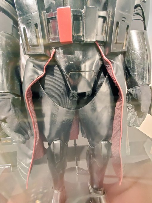 トルーパーのアーマーはあちこち擦り傷だらけで良かった。 