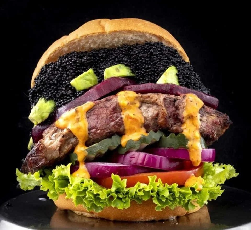 messedupfoods's tweet photo. caviar burger https://t.co/zOIyOEtOoK