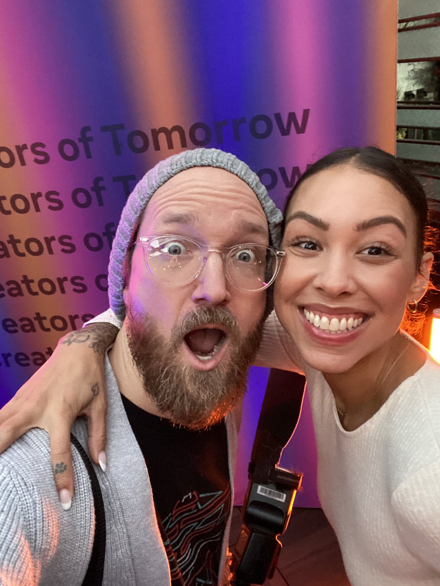 IRL Chicago superfun fam reunion. The Queen <a href="/Swopes/">Elise ✨</a> at Meta’s Creators of Tomorrow dinner. <a href="/CatchLA/">CatchLA</a>
