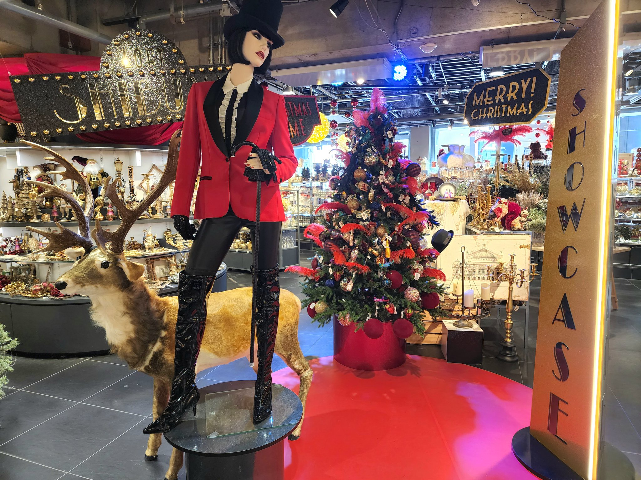 【第五人格 IdentityV】 探鉱者 缶バッジ【ロフト クリスマス】 ロフト クリスマスプレゼント 第五人格 探鉱者 クリスマス