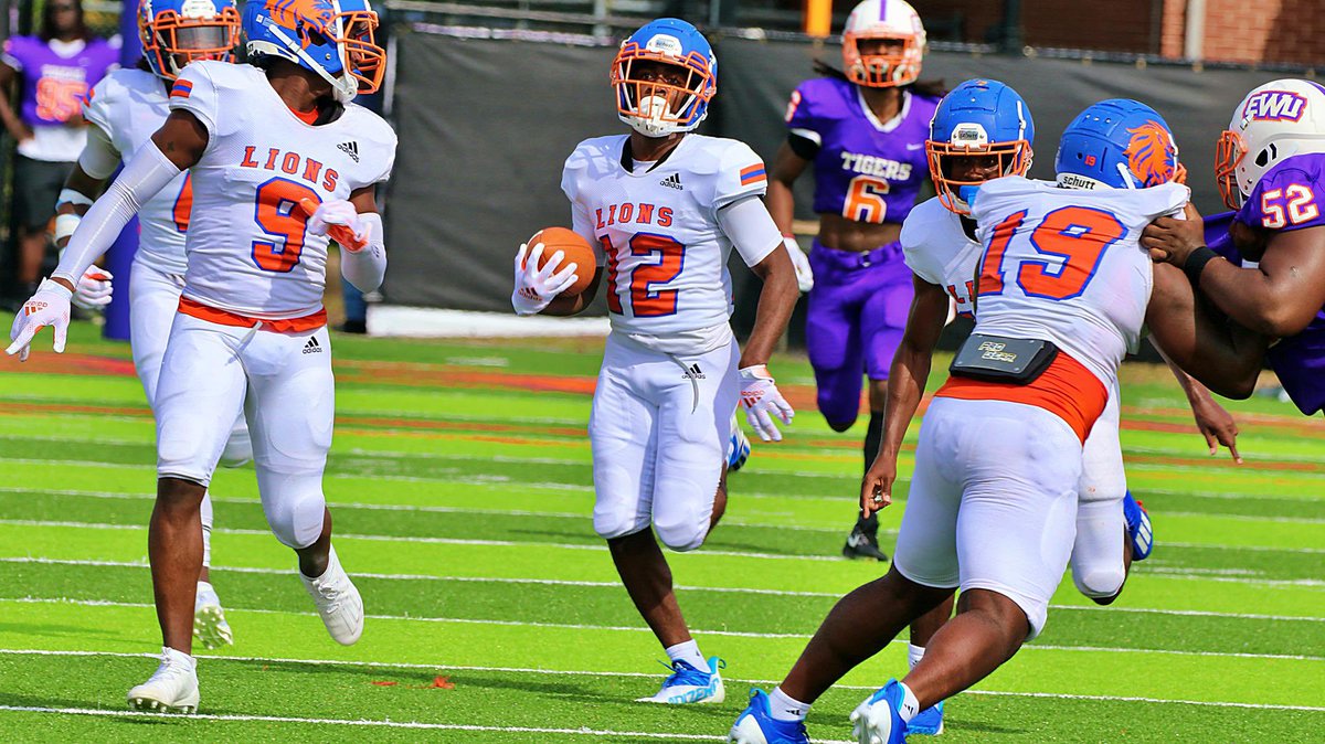Will2III's tweet photo. Blessed to receive an offer from FMU! https://t.co/fPtYS1JGLu