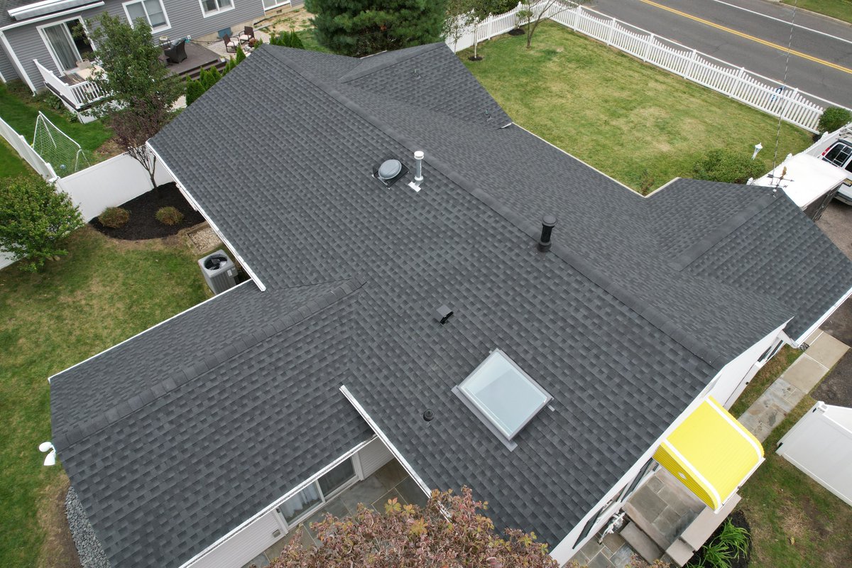 Euro Roofing & Siding tweet media