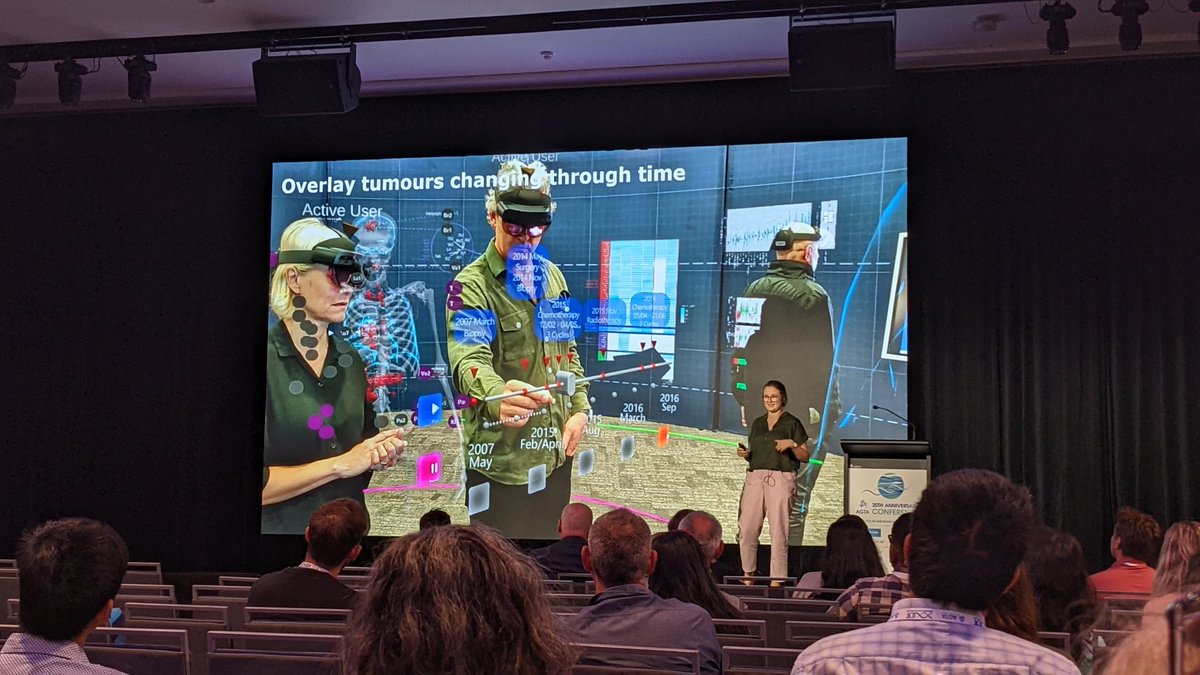 Gunjan_D12's tweet photo. Such a fascinating talk and work by @TamsinRobb on "Genomics through a HoloLens" #AGTA22 https://t.co/uHsG3cSJQN