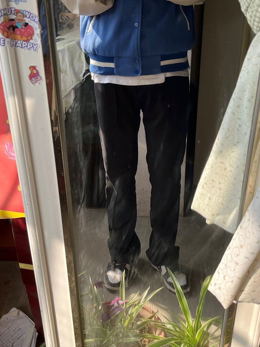 ZPROUD0's tweet photo. 人前人后 #内裤控 #反差 https://t.co/gfjTbvCeE5