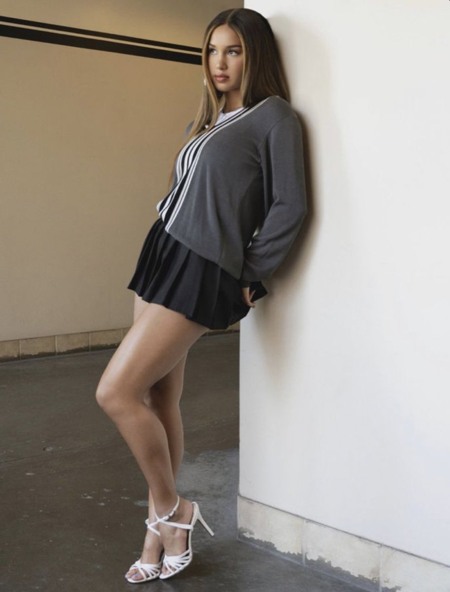 sofiawoutfits's tweet photo. https://t.co/svlElU9jcK