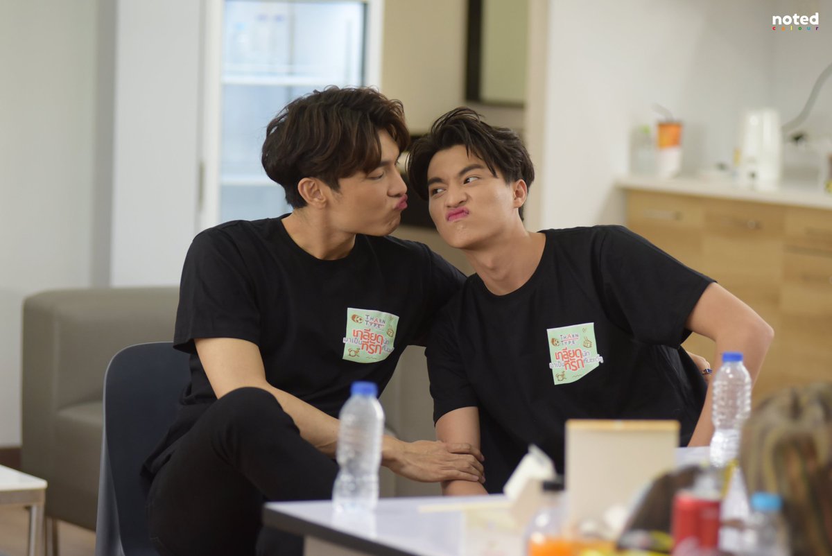 akanishijin_k's tweet photo. ปีนี้เฮียธารกี่ขวบแล้วนะคะ ...แต่ยังหนุ่มฟ้อหล่อเฟี้ยวอยู่ใช่ไหมนะ.. #HBDTharnKirigun https://t.co/Rh8tyGAID1