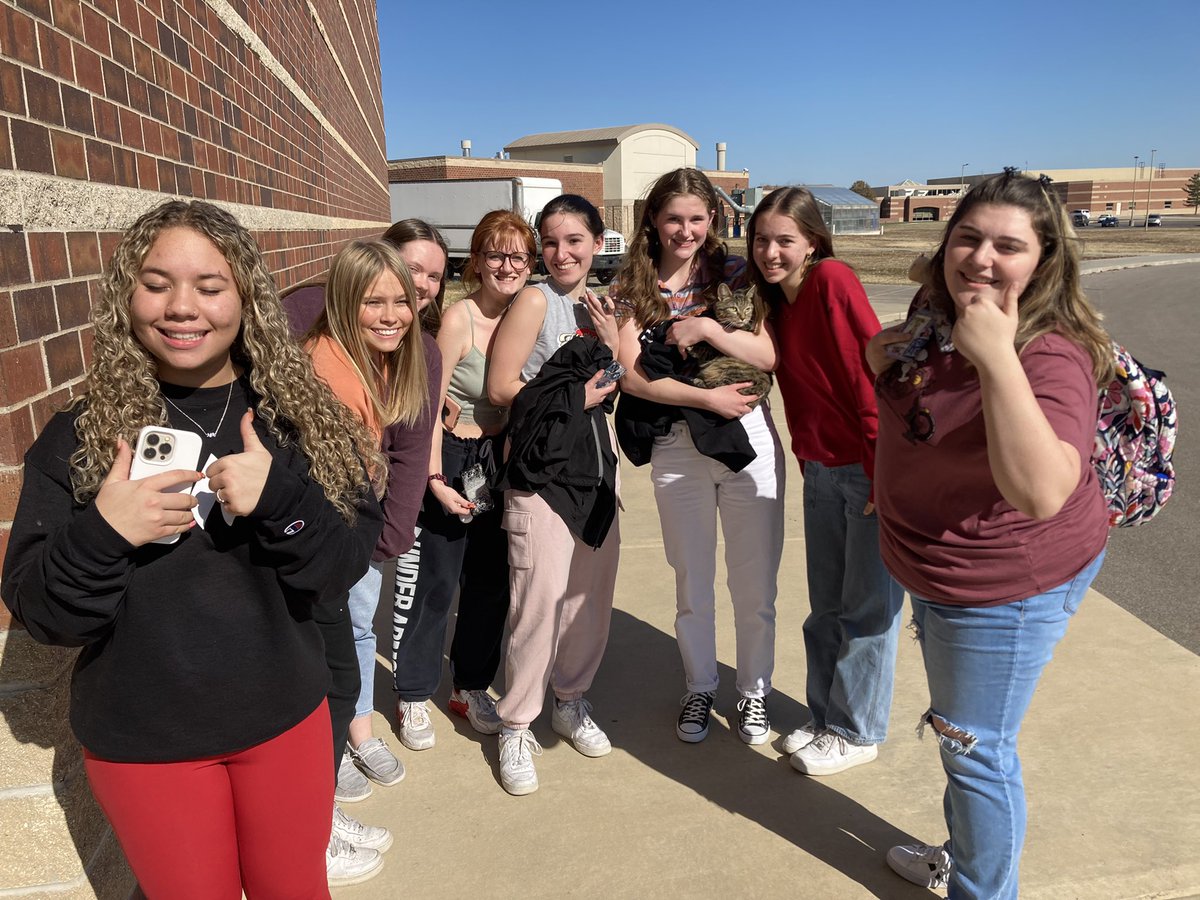 andvrcntrlchrs's tweet photo. You never know what will happen in choir! Today on a chance walk outside our treble ensemble rescued a lost cat, trapped in the hood of a parked car. The cat 🐈 safely went to the Andover Police Dept. &amp; has since found its owners!!#TrebleEnsembleToTheRescue #ChoirCat #adventures https://t.co/Mubfjw8OqT