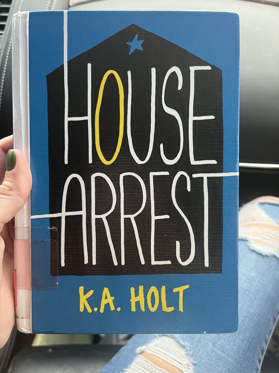 EarlyLearningDr's tweet photo. I absolutely LOVED this book! 5th Grade-30 Book Challenge @karianneholt #WeAreDuello #wearewentzville #love #family #literacy #reader https://t.co/FIY0jQvIRM