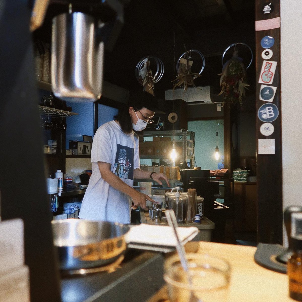 WuTingChung's tweet photo. 【Nonstop Coffee Stand &amp;Roastery】金沢 Coffee Tour☕️
-
初次的金澤旅行，就被這號稱���京都的都市吸引。
精緻的街道，散發著這裡特有的悠閒感，空氣中都充滿文藝氣息🎨
-
#NonstopCoffeeStand #CoffeeRoastery #金澤旅行 #隱藏咖啡 #金澤咖啡 https://t.co/kgCQ4Twqxi
