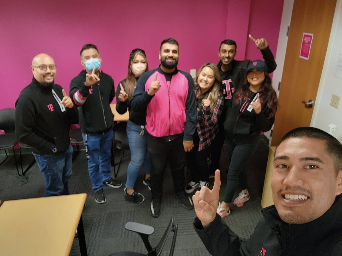 COR Sacramento RAM team with the newest addition @kush8854 coming together to game plan for November! @AllisonAngulo7 @CathyCrumbs @ftydingco @FrankAkers