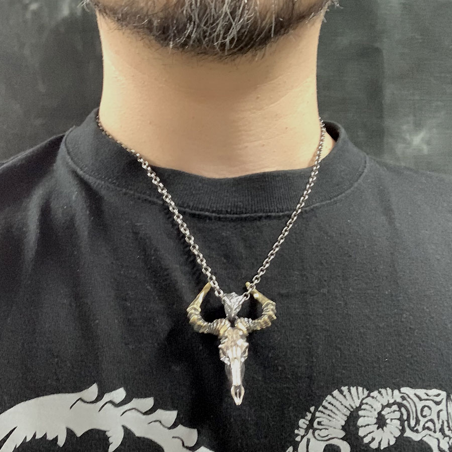 STRANGE_FREAK's tweet photo. 2022 新作
ハーテビースト #SFDP119
アフリカの偶蹄目の一種で、独特の角がイカしたアンテロープ
https://t.co/esxRN75JVq
#SFDJPR #SFDJP22
#ハーテビースト #ウシ #ヤギ #レイヨウ #アンテロープ #角 #ツノ #頭骨 #山羊 #バフォメット #baphomet https://t.co/3lDnLHBHXj