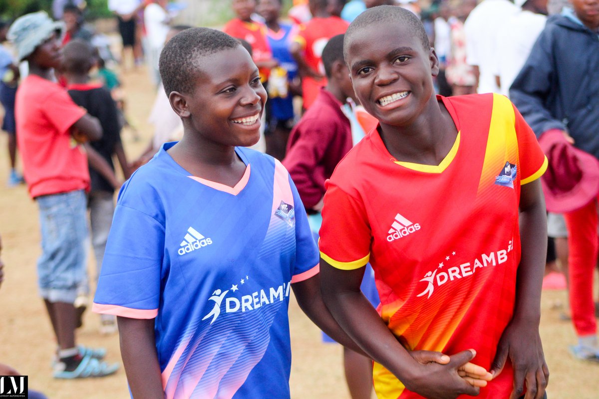 The beautiful game in Chimanimani: A picture thread #MTCTournament22 <a href="/makachikowero/">Maka Chikowero</a> <a href="/Dreambigld/">Dream Big!</a> <a href="/Connecther/">Connecther</a> <a href="/UNIZIMTRUST/">UNIZIM TRUST #Students4Change #Youths4Change</a> <a href="/Ishe_Chiwashira/">Robinson Chikowero waChiwashira</a> <a href="/vanyaradzayi/">Nyaradzayi Gumbonzvanda</a> <a href="/felinyamayaro/">Felistas Nyamayaro</a> <a href="/MimiReeds/">🕯 Mitchell ‘Maliqeto (武則天) 🇿🇼</a> <a href="/JusticeMajabvi/">Justice Majabvi</a> <a href="/FAOZ_online/">Football Ambassadors Of Zimbabwe</a> <a href="/Gem_boys_fc/">Manica Diamonds Fc</a> <a href="/Chiwashira04/">Joseph Chikowero</a>