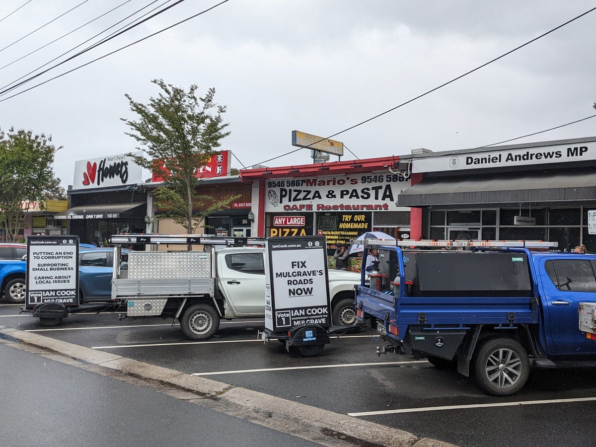 STTAdvertising's tweet image. Quick break while hitting the roads for @iantheindependent in the electorate of Mulgrave