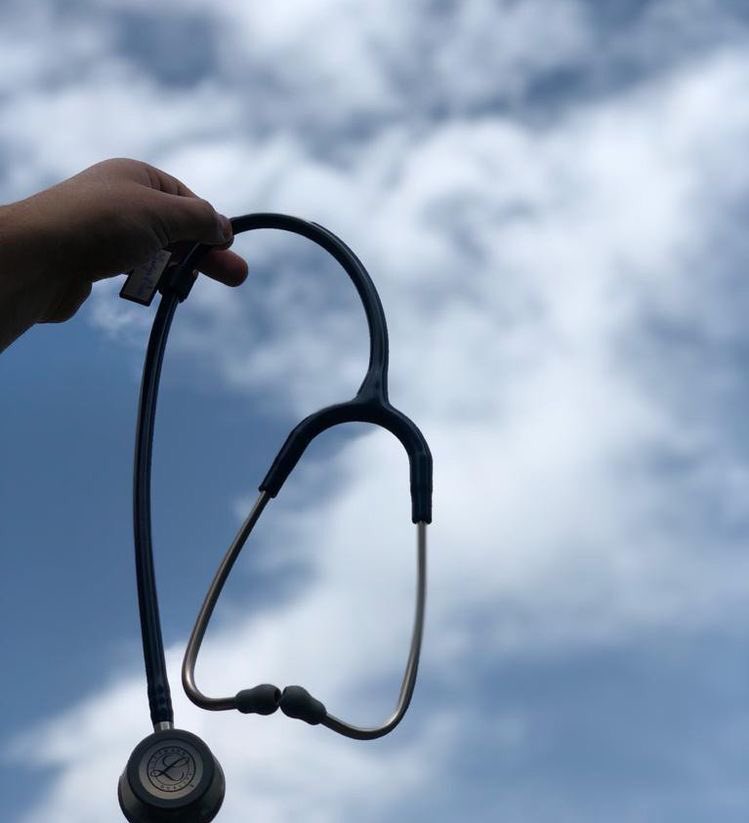 sunstudyel's tweet image. 🫀- #studytwt | #studytwtbr             

➤ elen; 2000; 22yold
➤ tec. em enfermagem 2/2 | 
➤ vestibulando de enfermagem 

「 seja bem vindo ao meu mundo 」