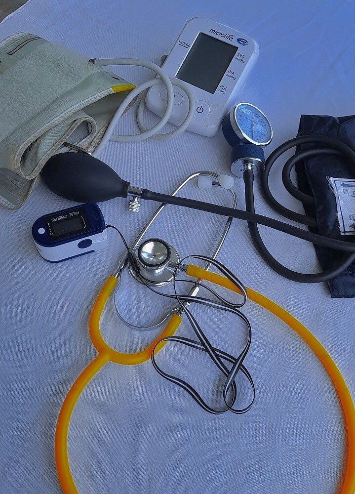 sunstudyel's tweet image. 🫀- #studytwt | #studytwtbr             

➤ elen; 2000; 22yold
➤ tec. em enfermagem 2/2 | 
➤ vestibulando de enfermagem 

「 seja bem vindo ao meu mundo 」