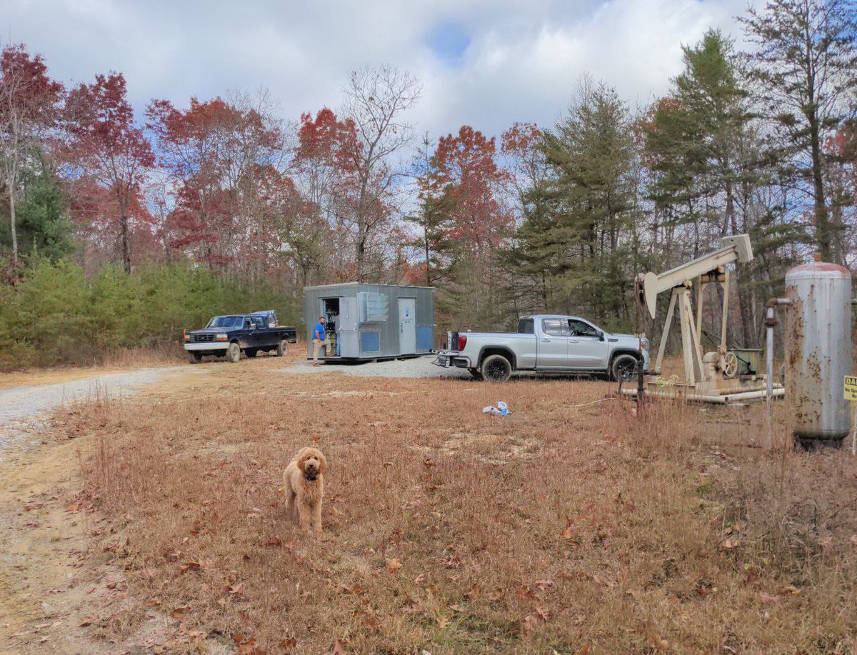 SGBarbour's tweet photo. Customer sets up one of our natural gas genset + #bitcoin combination mines in the Appalachian ๐ #HashGenerator
Oil, gas, bitcoin, dog... What's not to love? https://t.co/I6JBnSqTSZ