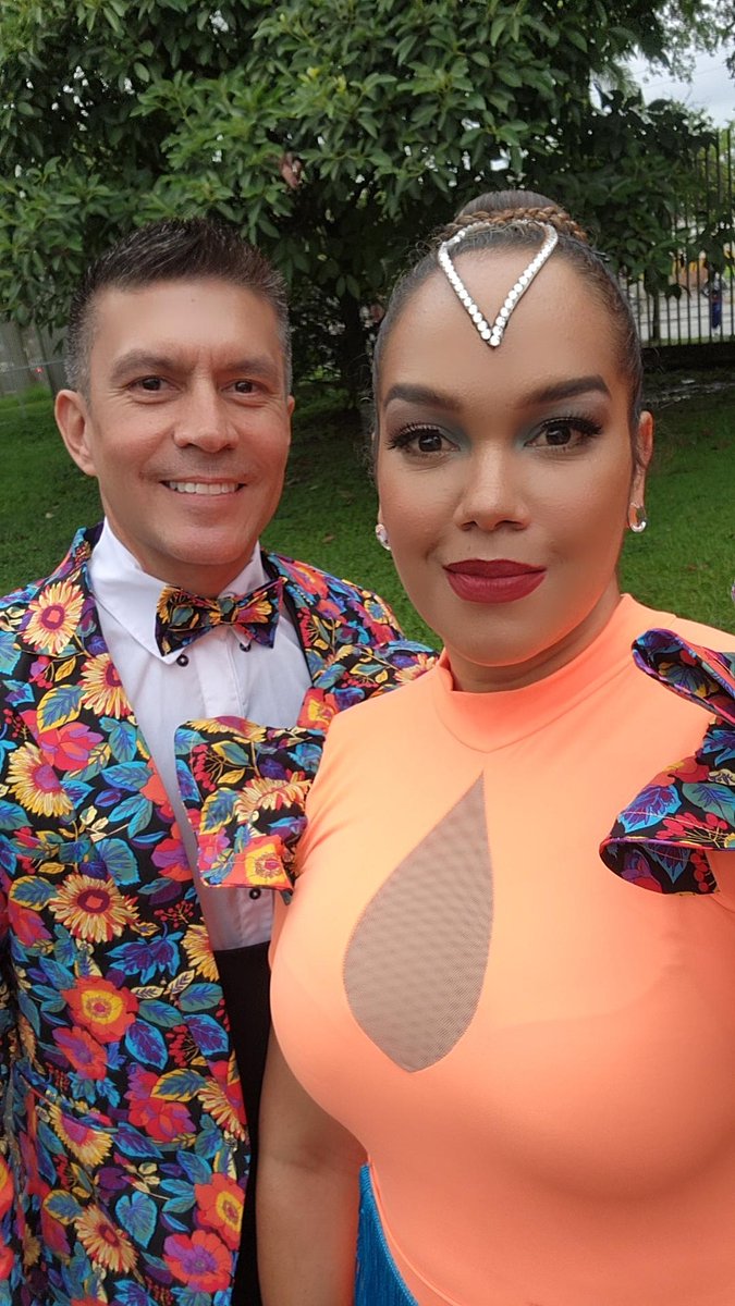 Dianita_hernand's tweet photo. La salsa no solo me permite ser feliz sino conocer personas maravillosas. ❤ #Calisalsera https://t.co/EN5PxbPltJ