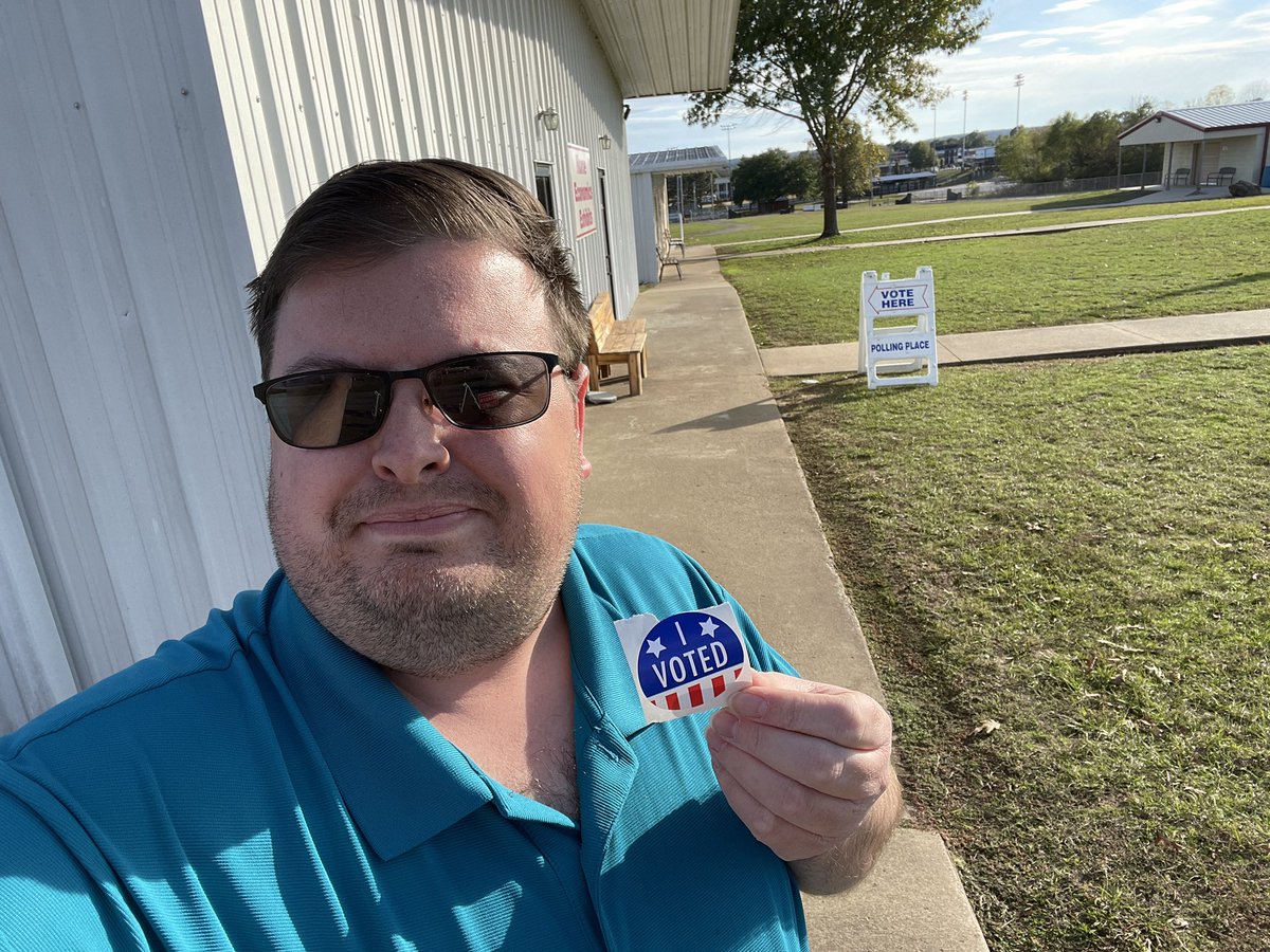 JasonWellsAR's tweet photo. After a lot of research, debate, and prayer, today I officially casted my vote in the Election 2022. I’m thankful for another chance to cast my vote without fear or intimidation. Make time to go cast your vote. #ArkansasVotes #FaithInAR https://t.co/4AlsaCRsB7