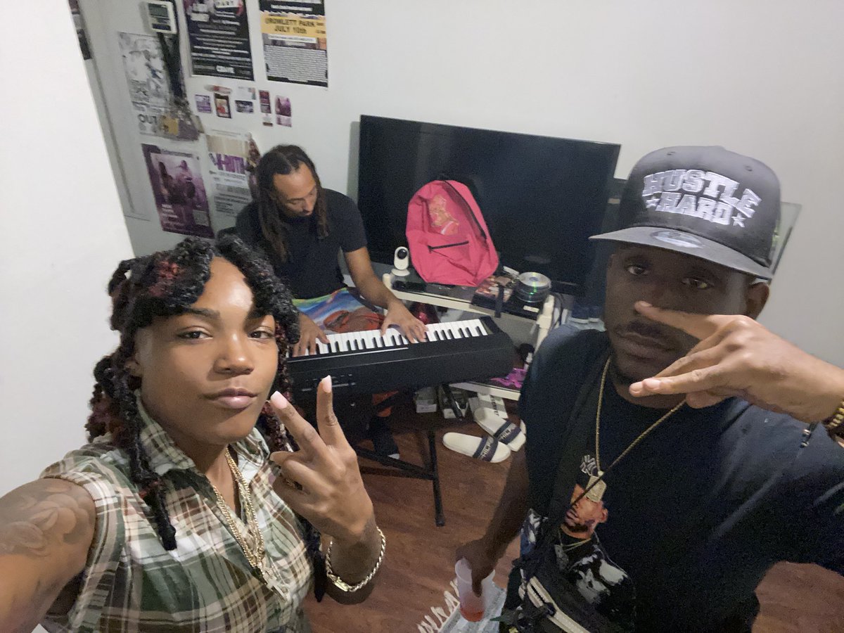 Kruthofficial's tweet photo. I will be performing live unplugged this Thursday at the river walk we about to shut the city down pull up 6:30 curtis hixon park https://t.co/O5gvJOX5TQ