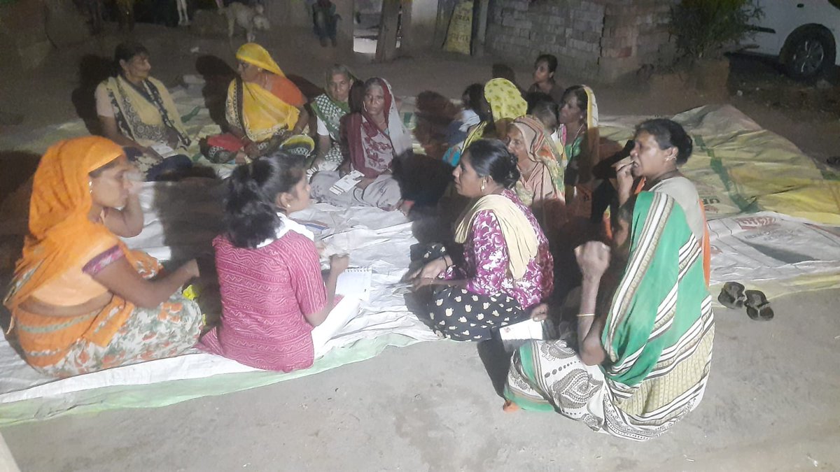 sndeep's tweet photo. #EkalNariSangathan and @ActionAidIndia teams are reaching out to #singlewomen in villages and cities of #Gujarat bringing together their agency for advancing protection and entitlements @psushila92 https://t.co/eYbpoy7alB