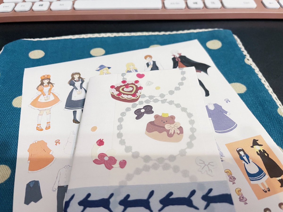 RabbitonBooks's tweet photo. guess what｡ﾟ(ﾟ´ω`ﾟ)ﾟ｡ https://t.co/jUyx9wo4Ne