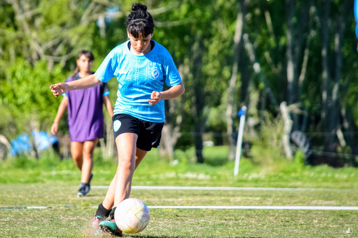 VSCFem's tweet image. 🇧🇼⚽ Arrancamos la preparación de la última fecha.

👉🏾💙 En el Predio La Cantera, como siempre 🤗

#SomosVillaSanCarlos 
#VSCFem