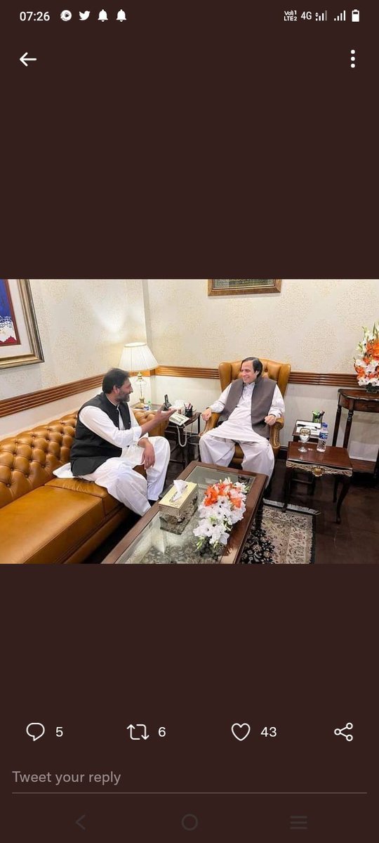 MBilal59639313's tweet photo. Chief minister Sahb water management ka malzemn puchly 10 months se baroghar h summary ap ki table pa h ayk sign ka buchy school 🎒 se nkil dia gy h ami ki medicine 💊 ka pasy ne h kia robbery kry g kyhn jayn atna to bta day g https://t.co/1L0D2Ia5Jq