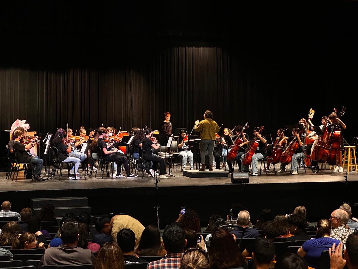 Clark HS Orchestra 🐾 tweet media