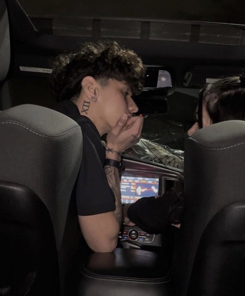 Late night drives 🥺