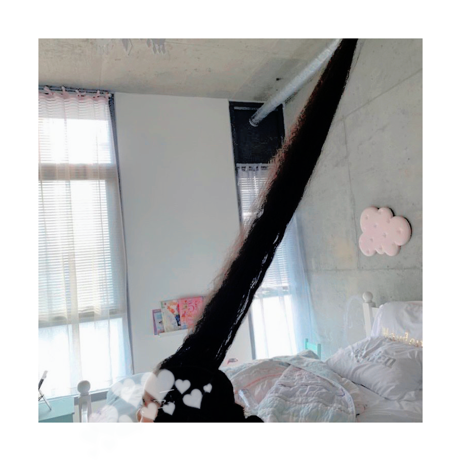 CFFTHEREC's tweet photo. while the flower princess enjoys her daily dose of one piece, papajoon prepares to get baby girl's hair lookin' sleek. 🤠 be proud of me please? y'all don't understand how far i've come. ㅎㅎ https://t.co/d7C3IcAW6g