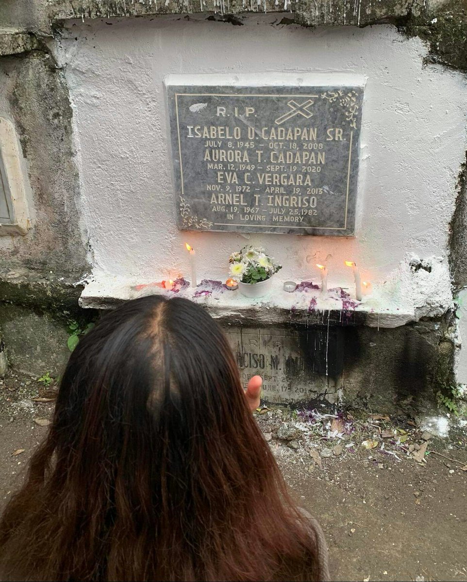 arissa_vrgra's tweet photo. And I'll never forget the sound of her last breath.
I can still hear the words she said just before she died.
I can still feel her hands warmly entangled in mine.
I can still see her faint but perfectly fine smile. https://t.co/FsrFqonECm