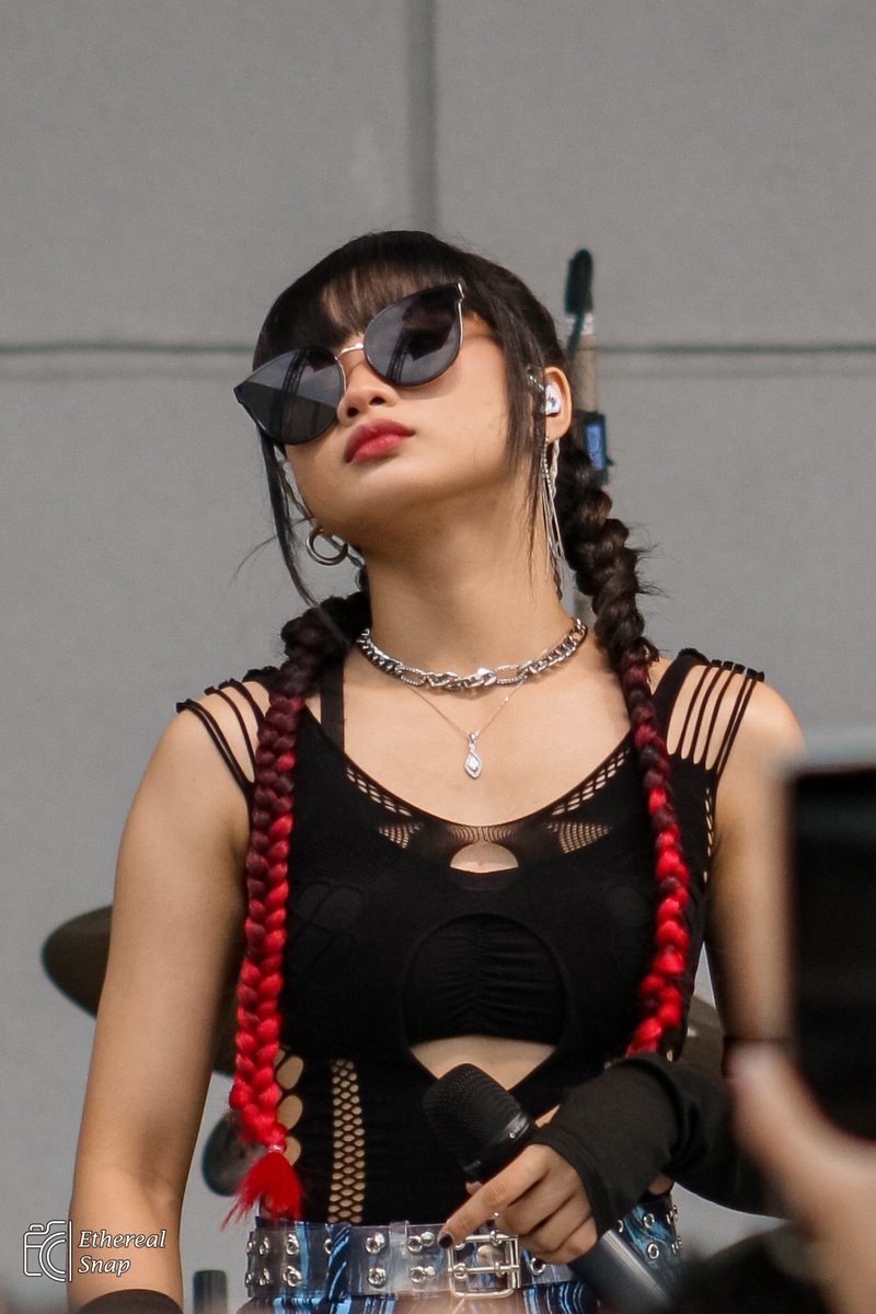 EtherealSnap's tweet photo. [ 23 Oct 2022 ] KAIA Alexa
⌈ South Groove Music Caravan ⌋

Expensive ✨🐉

KAIA at SMTANZA
#KAIA #KAIA_ALEXA
#KAIAatSMTanza #KAIAMallTour
@KAIAOfficialPH | @KAIA_Members https://t.co/JBufug5kGR