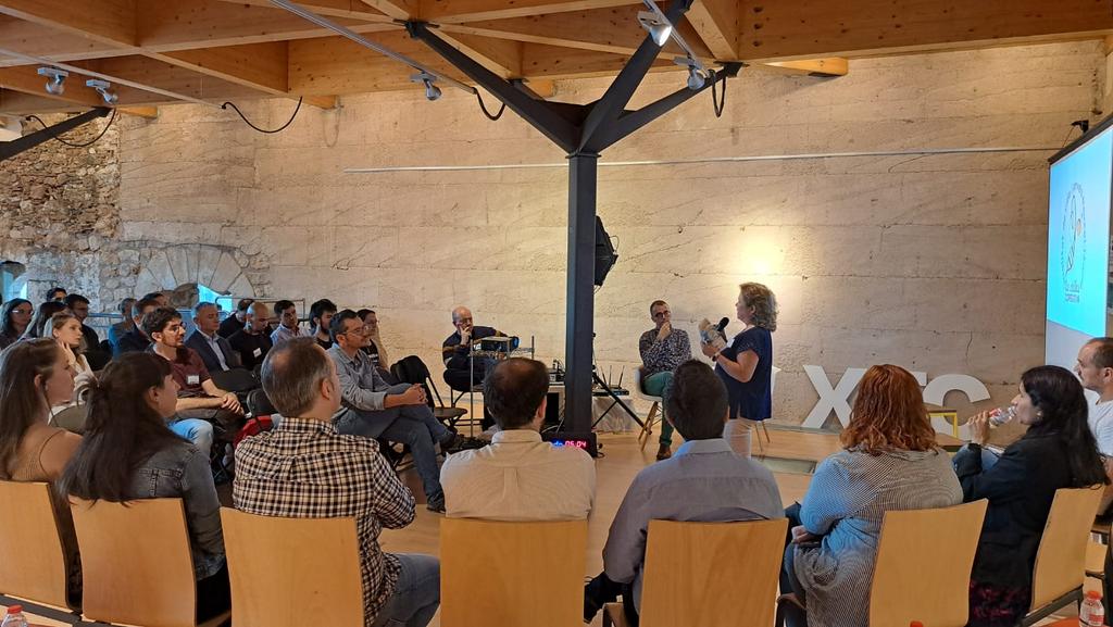 magnore's tweet photo. Un plaer haver pogut formar part de les Xerrades i Networking de l'Espai Professional a la Fira 2022 ⚡ Gràcies @eltaller_cw per aquesta iniciativa, per crear comunitat i visibilitzar juntament amb el Cluster @TICSud el talent del territori! 🙌 https://t.co/Gs3CIv9K2U