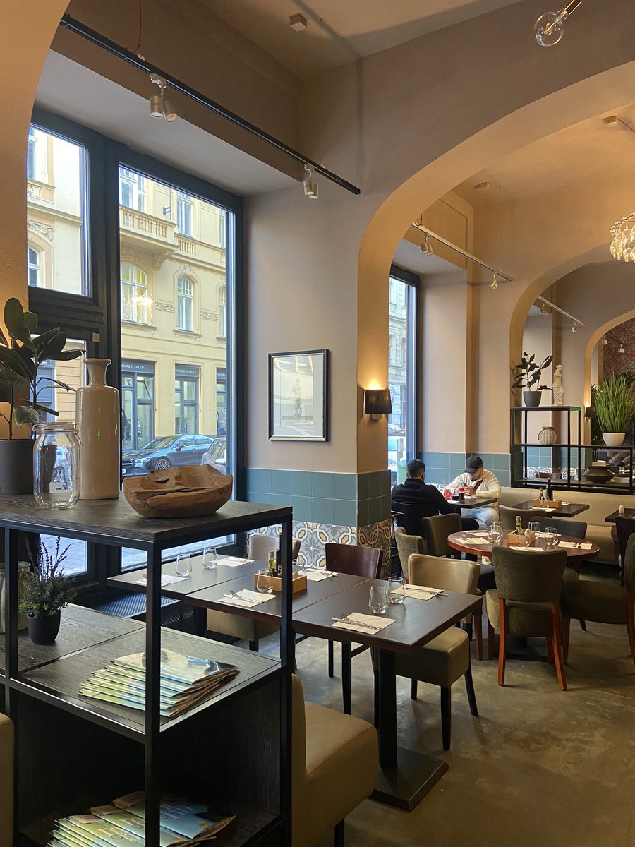 coloseumholding's tweet photo. V nové pobočce Pizza Coloseum v Dušní máme nyní otevřeno! 🤩
#PizzaColoseum https://t.co/C1qaQI14xK