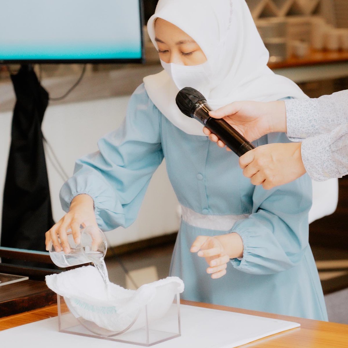 ClozetteID's tweet photo. Congrats again MamyPoko untuk produk terbaru, MamyPoko Pants Skin Comfort yang bisa jadi solusi untuk para Mams semua.

Throwback gini jadi kangen lagi sama event-nya. Semoga segera ada event selanjutnya, ya!

Absen dulu yang mau ikut event selanjutnya, yuk. https://t.co/KGUJuy2cjy