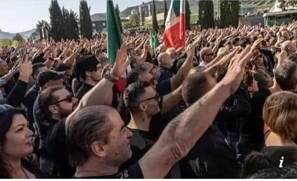 BaobabExp's tweet photo. Matteo #Piantedosi: "Non possiamo farci carico dei migranti raccolti in mare da navi straniere che operano sistematicamente senza alcun preventivo coordinamento delle autorità. Al momento questi eventi rappresentano il 16% delle persone sbarcate in Italia"

Farei a cambio 👇 https://t.co/CZEnzzZkyl
