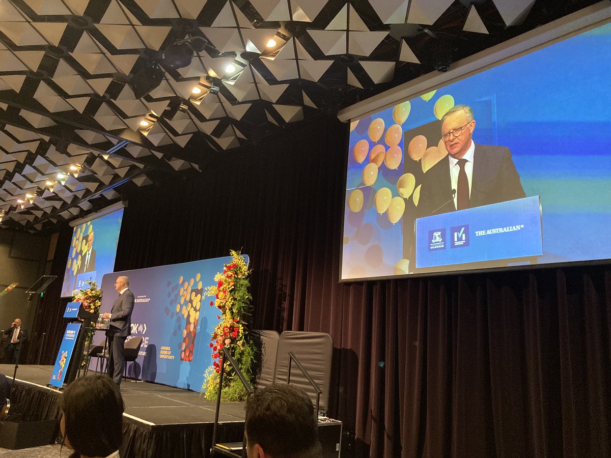 jkmccrann's tweet photo. Great to see the excellent @AnikaWells presenting today along with the man in the lodge @AlboMP 

#OutlookConference @australian @MelbInstUOM @jennamclarke https://t.co/4zmf27I9f2