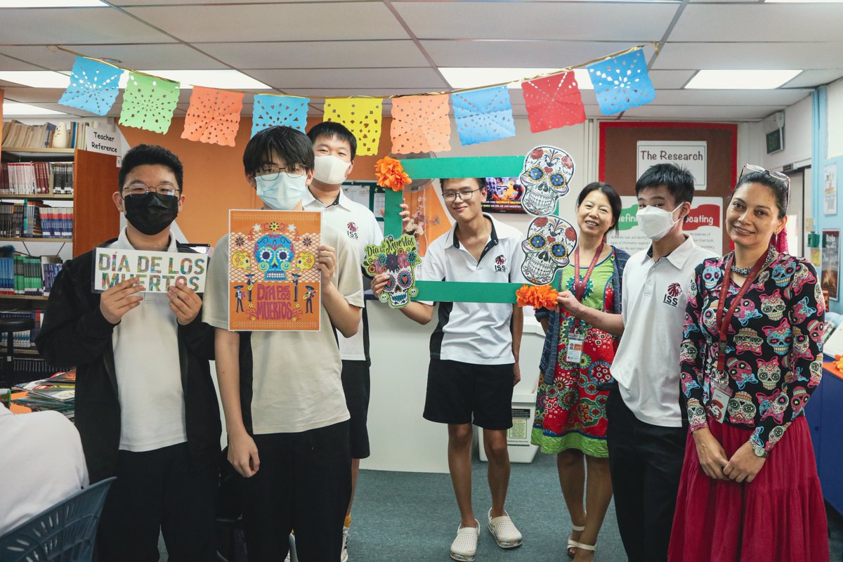 ISSIntSch's tweet photo. Students from Grades 6 and 11, together with our Librarian, Maricela Navarrete, decorated our stairway to celebrate and bring awareness about Día de los Muertos.

#Educatingtomakeadifference https://t.co/eLd5MX2ceT