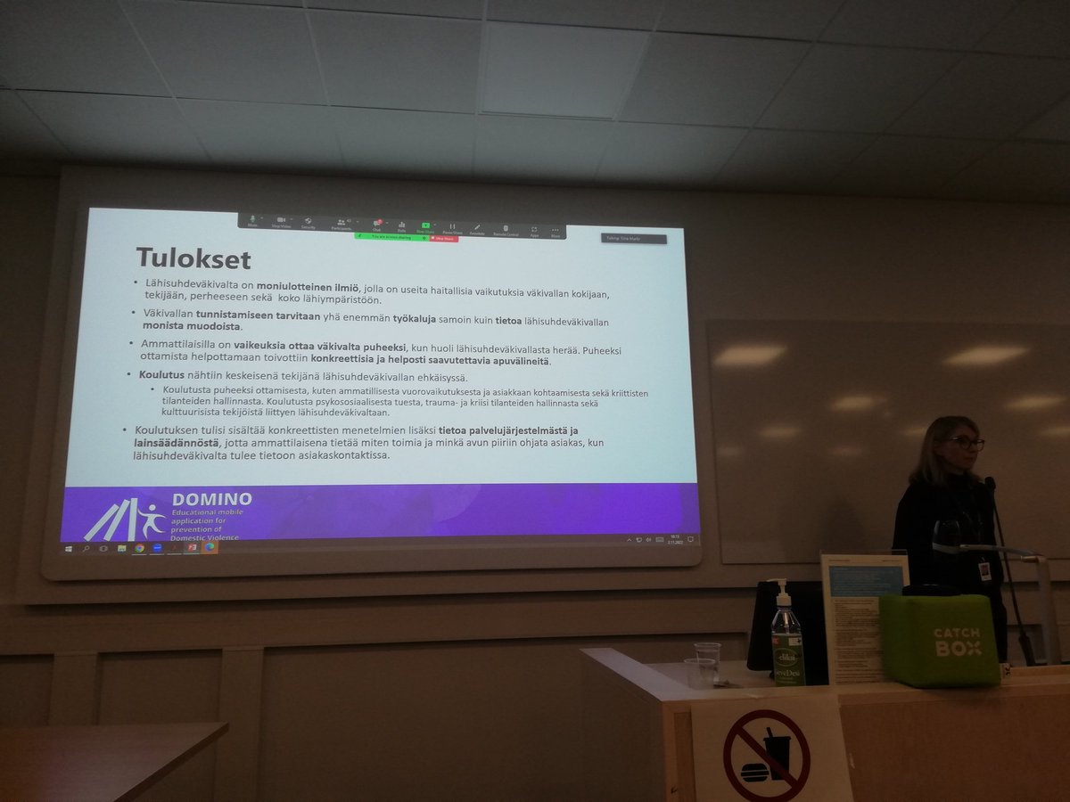 Kun huoli  lähisuhdeväkivallasta herää, meillä on vaikeus ottaa väkivalta puheeksi. Tarvitaan koulutusta, tietoa ja työkaluja tunnistamiseen. Yksi väline on Domino-mobiilisovellus. Tiina Murto kertoo Domino-hankkeesta.
#lähisuhdeväkivalta #dominohanke #dominostopdomesticviolence