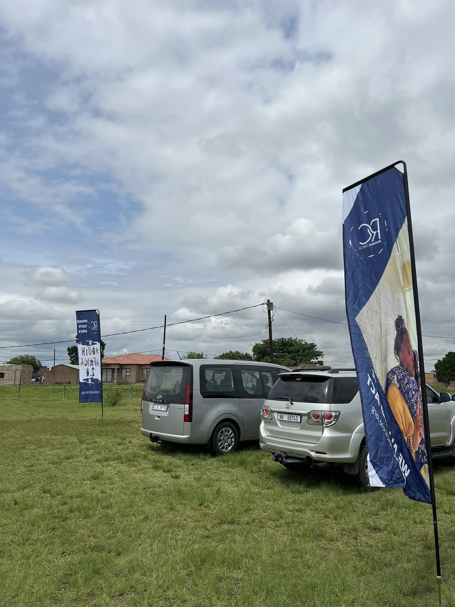 rivonia_circle's tweet photo. [DEMOCRACY BUILDER- NEWCASTLE OSIZWENI]

Today #RivoniaCircle is in Osizweni hosting a DB organised by the Newcastle Religious Council to discuss democracy and community driven solutions

#ActionCircle https://t.co/aS3jHgq4uX