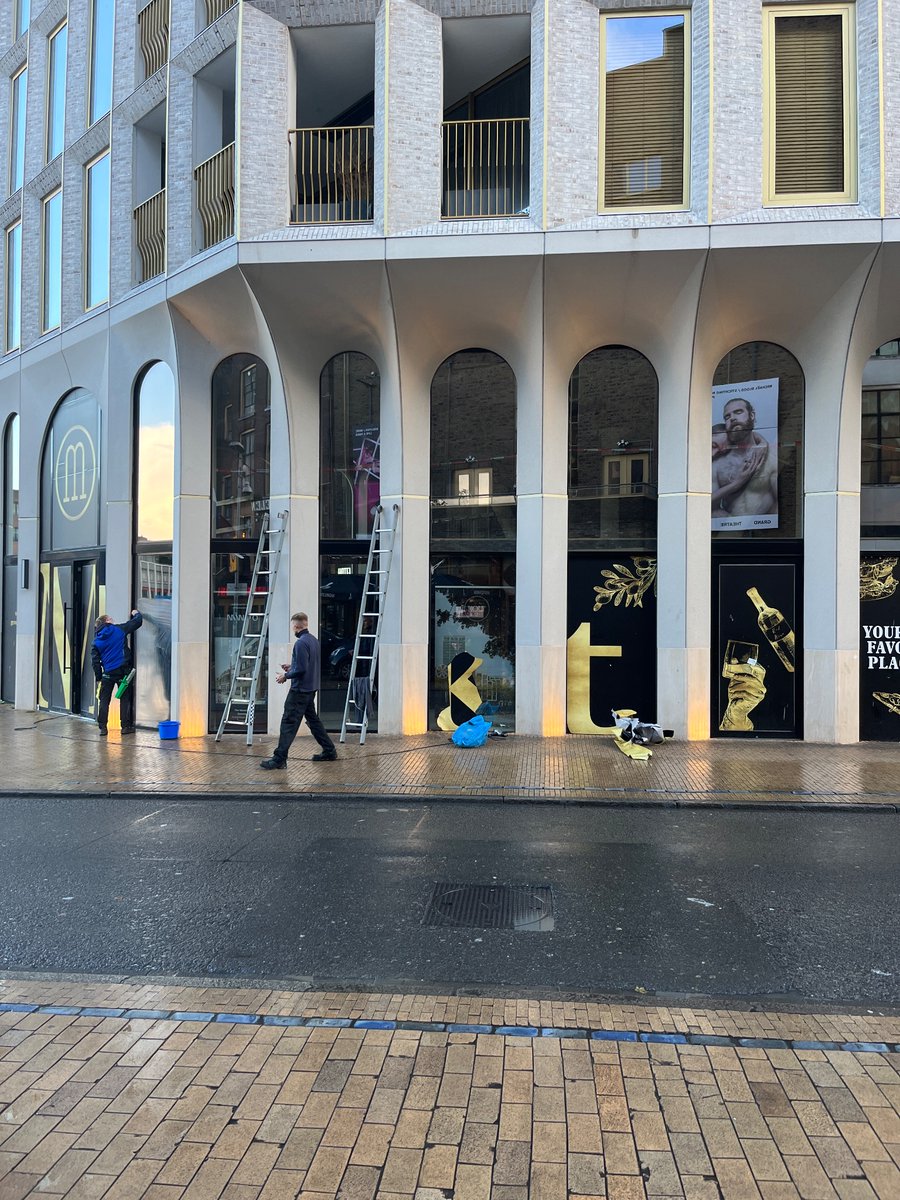 Gaat de folie van de gevel? Wat zou dat fijn zijn!