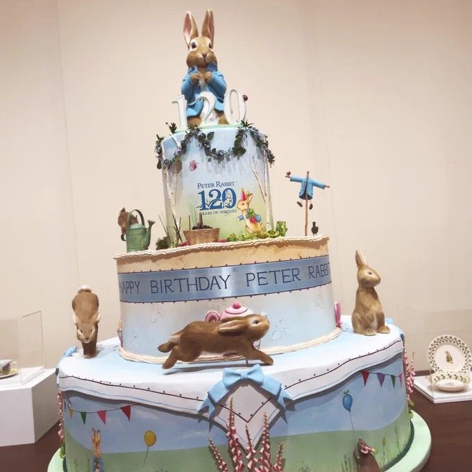 滑り後までピーターラビット展見てきたぬー!!!癒し…!!はー私も癒される作品描きたいな(❁'v`❁) 