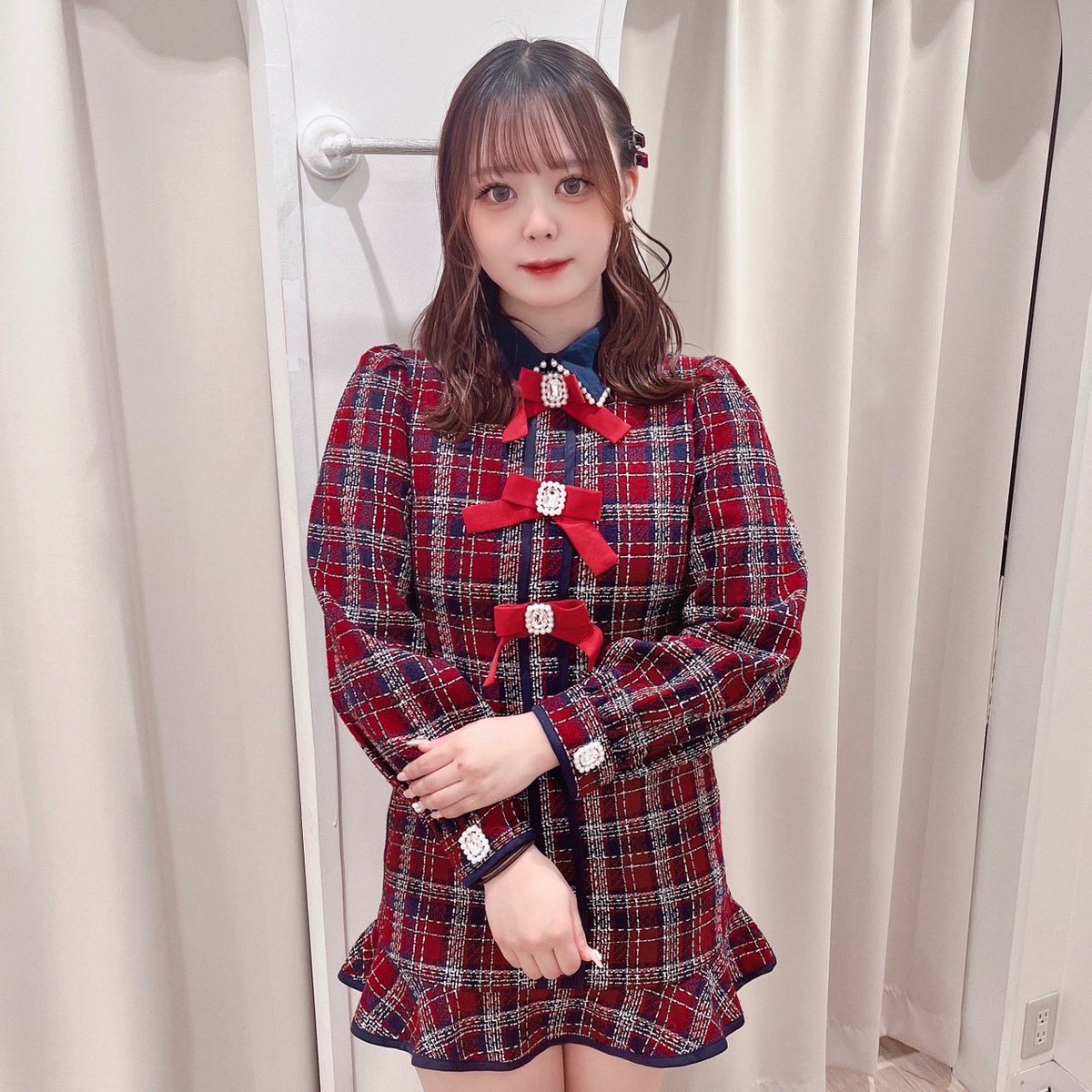 Swankiss_nagoya's tweet photo. 🎄11月5日発売🎄

Xmas tweed O/P
color♡NVY/PNK/BLK
price♡¥14,300(税込)

異なった柄のツイード生地が
どの色も可愛らしいアイテムです❤️

3連リボンがSwankissらしいデザインです🤍
クリスマスデートにもぴったりのワンピース🎅

 #Swankiss名古屋PARCO店 https://t.co/uti0uXrfEt