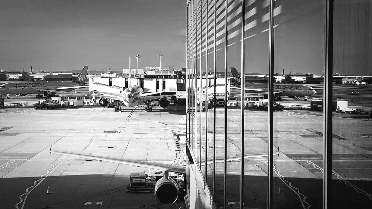 adamacraig's tweet photo. Another day, another flight #ontheroad #locationlife #blackandwhitephotography #heathrowt3 #dop #lightingcameraop #iphonography📱 https://t.co/lMeO5fiSvG