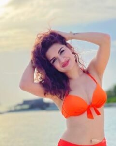 MojoInsider's tweet photo. Avneet Kaur  in Hot Orange Bikini

Subscribe US https://t.co/4p6DbvwcD4 https://t.co/sGBMYWsINg