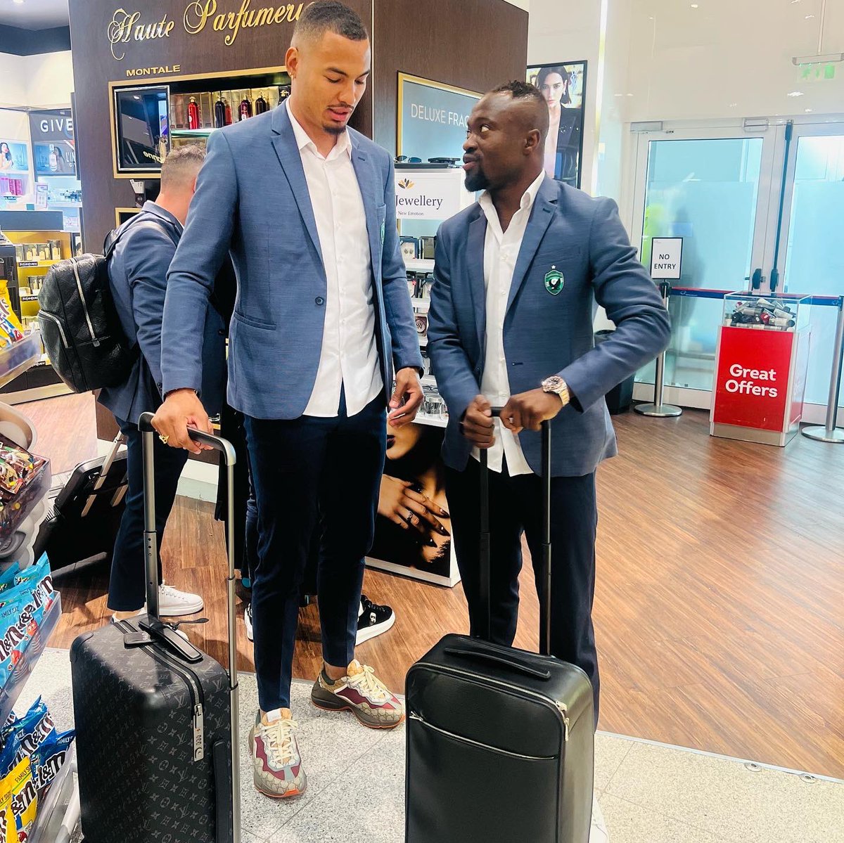 BTekpetey32's tweet photo. 🛫 to Rome 🇮🇹 🙏🙏🙏
#itallaboutjesuschrist🙌😘😘😘 #beliveinyourself #travelingmercies #romeitaly #rome🇮🇹 #godisthereason❤️🙏 #belisma https://t.co/9yR1FVS0QR