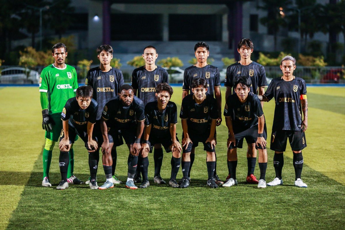 smivadee's tweet photo. I’m heading out to Thailand real soon so I’ll certainly be bringing you a Thai OTR 🇹🇭 

I’ve been keeping tabs on @futuraunited who recently started their journey as a club and they’ve actually sent me some shirts to giveaway

Want one? Simply RT, follow me and @futeraunited https://t.co/Vvdb45WKqQ