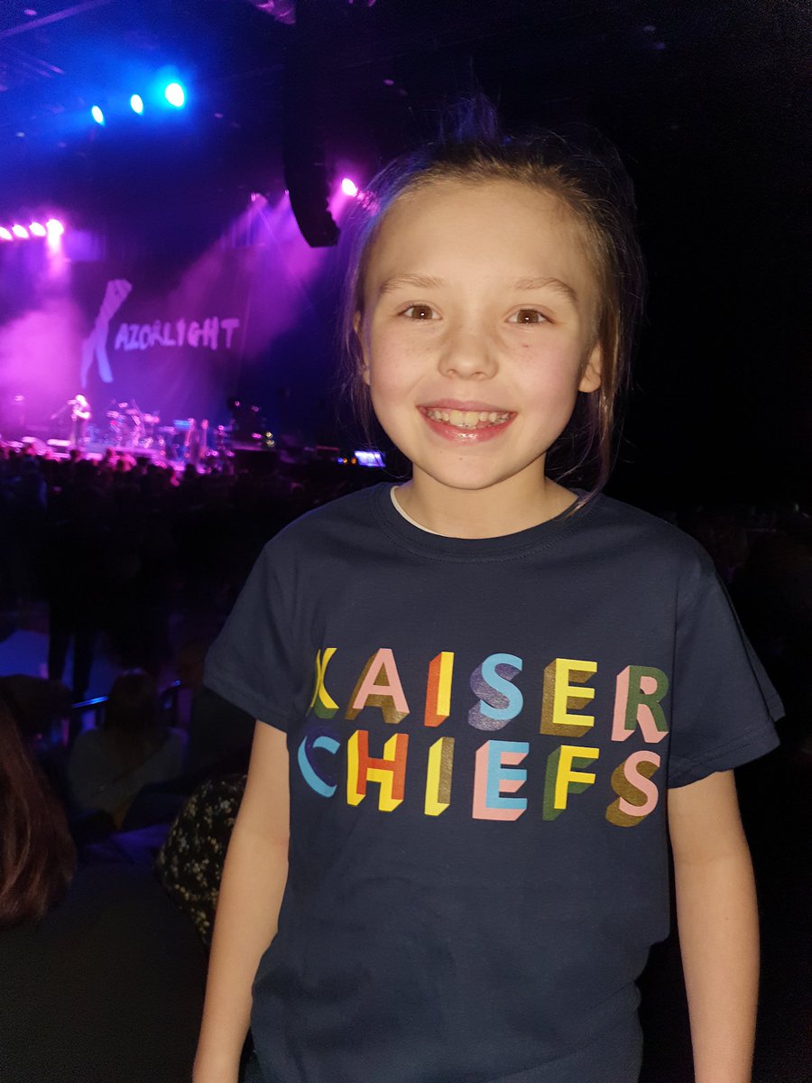 lows_oc's tweet photo. @KaiserChiefs @Rickontour @peanutkaiser @curlywand @WhiteyKaiser  
Your biggest fan is going to @ArenaSwansea to see you tonight!
Please give Milli Jenkins a shout out 🙌🏻🏴󠁧󠁢󠁷󠁬󠁳󠁿 https://t.co/F2D2ytZfVl
