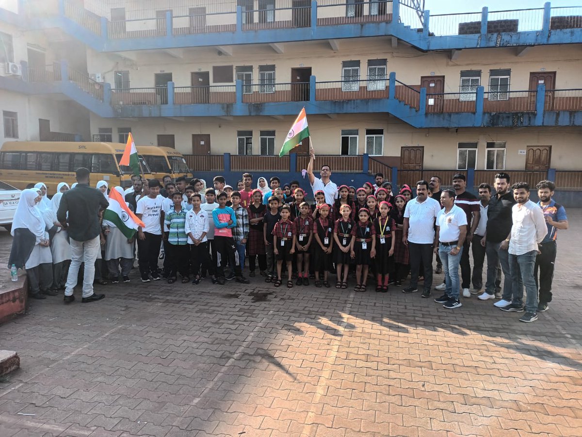 mulla_urfan's tweet photo. 'Run for Unity' program was organised by BJP Spokesperson Urfan Mulla along with MLA Ulhas Tuenker and BJP Secretary Sarvanand Bhagat.
Remembering the great man behind United India. #SardarVallabhbhaiPatel ji on his 147th birth anniversary.@PMOIndia @AmitShah @DrPramodPSawant https://t.co/CHTKEzUQ9r